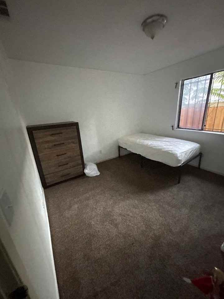 3331 9th Ave - Photo 5 of 14