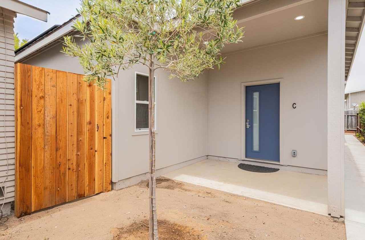 987 Harcourt Ave, Seaside, CA 93955 - Photo 2 of 2