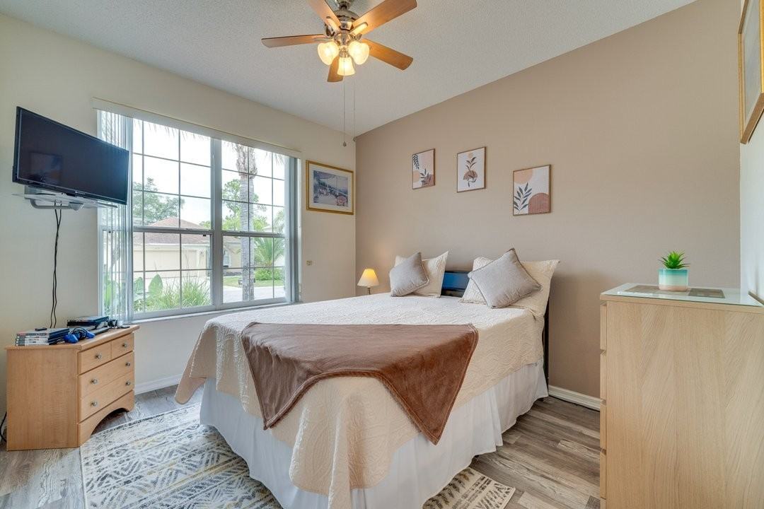 1413 Park Pl - Photo 5 of 16