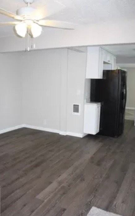 1078 Blaine Ave - Photo 4 of 10