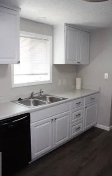 1078 Blaine Ave - Photo 7 of 10