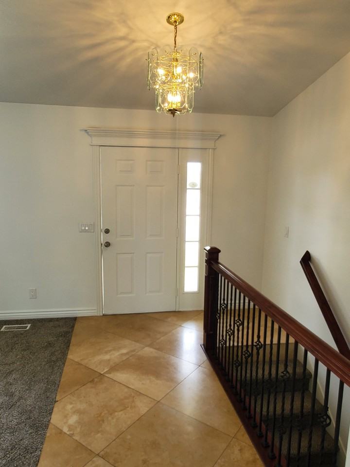 4785 W Dorilee Dr - Photo 2 of 20