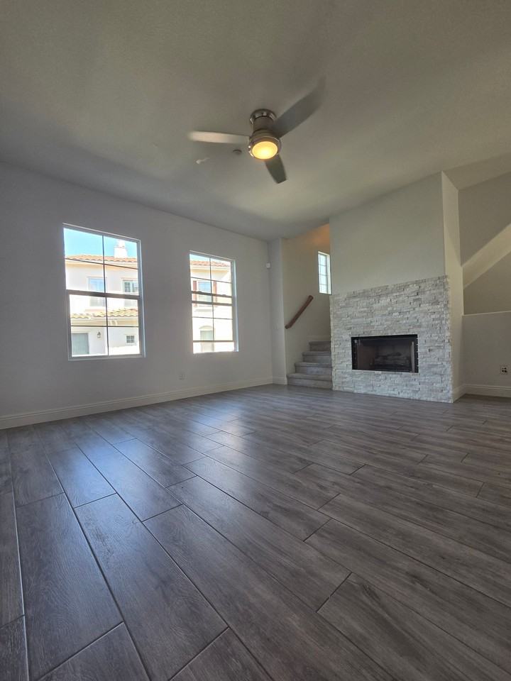 2289 Huntington Point Rd #153 - Photo 4 of 19