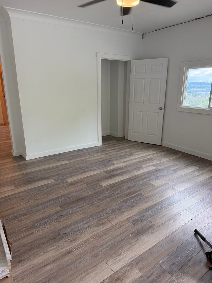 900 Spring St - Photo 5 of 10