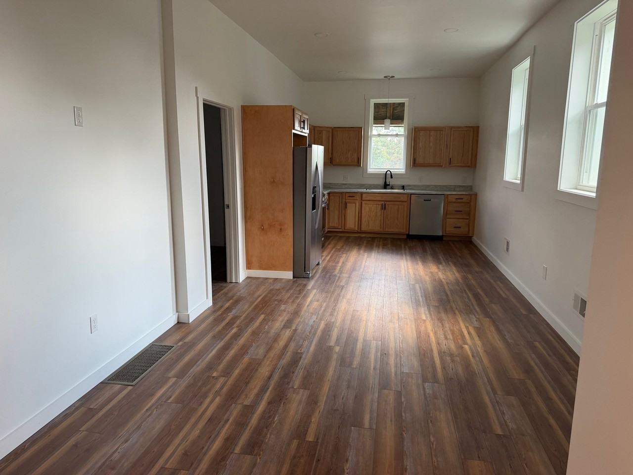 1615 Brownsville Rd #1 - Photo 2 of 9