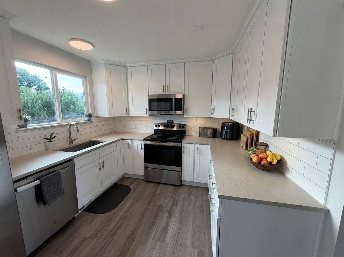 1695 Sw - Photo 2 of 21
