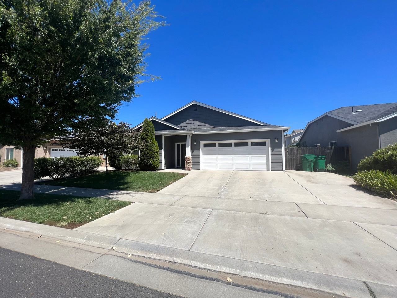1266 Whitewood Way - Photo 2 of 44