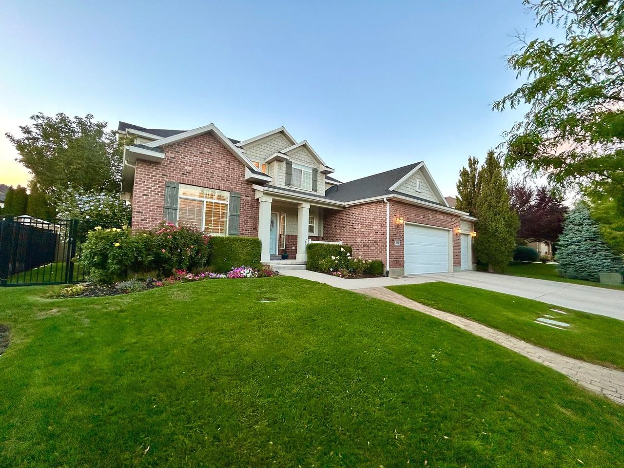 309 E Love Ln - Photo 2 of 20
