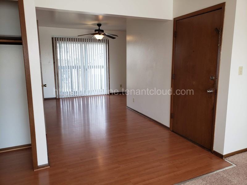 1404 E Sunset Dr #C - Photo 3 of 13