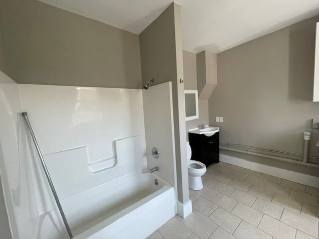205 W Main St - Photo 3 of 10