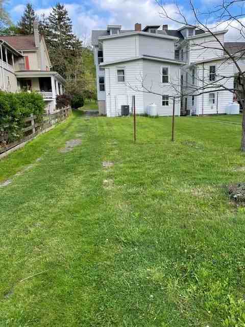205 W Main St - Photo 5 of 10