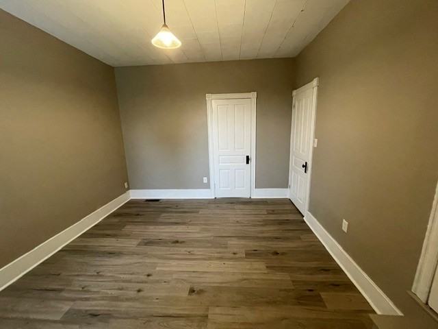 205 W Main St - Photo 6 of 10