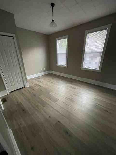 205 W Main St - Photo 7 of 10