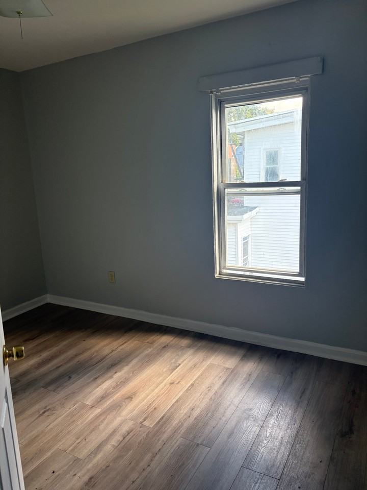 14 Congress St #3rdFLRIGHT - Photo 6 of 10