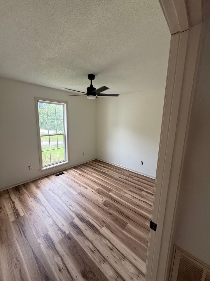 103 Pine Bark Ln - Photo 6 of 17
