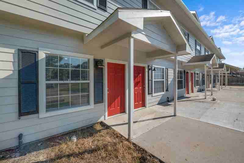 7522 Tejas Rd #7 - Photo 4 of 18
