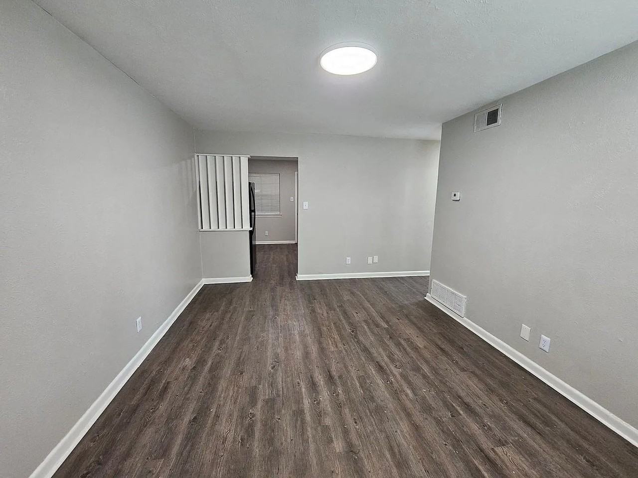 2527 Normont Cir #2527 - Photo 2 of 11
