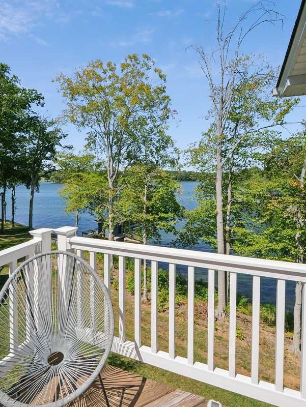 359 Robbie Rd - Photo 4 of 24