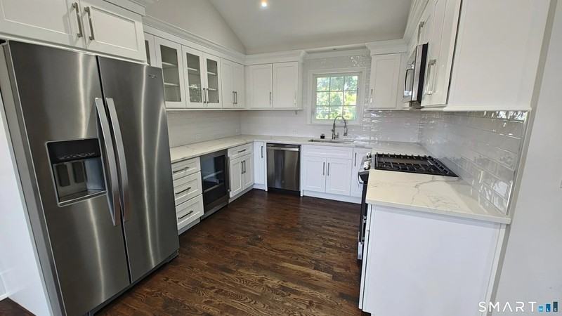 38 Poe Ct #38 - Photo 5 of 11