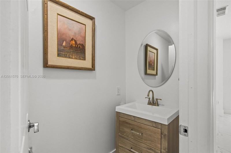16003 Sw 43rd St - Photo 7 of 34