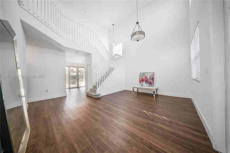 13867 Sw 38th Ter - Photo 2 of 24