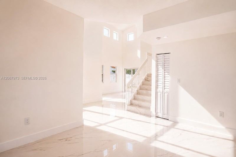 15423 Sw 50th Ter - Photo 3 of 21