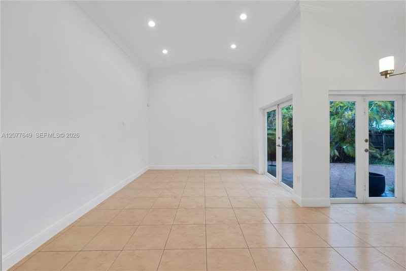 6355 Sw 112th Pl - Photo 2 of 19