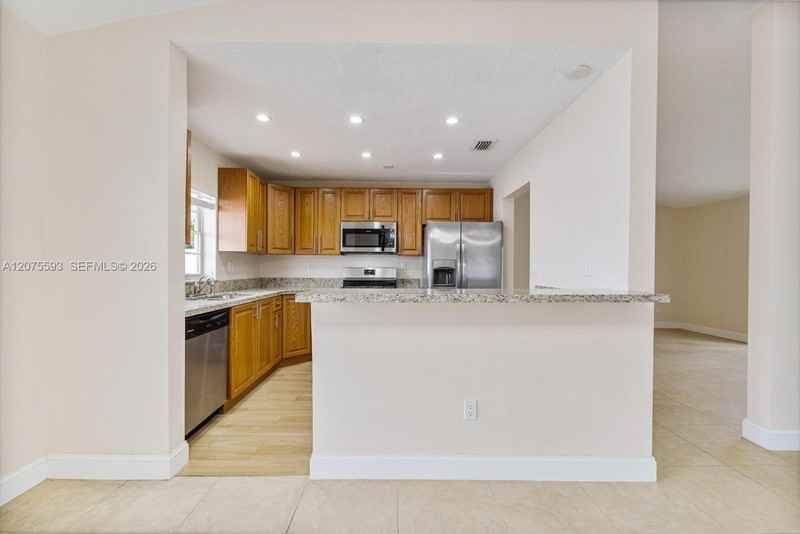 18468 Sw 89th Ct - Photo 6 of 29