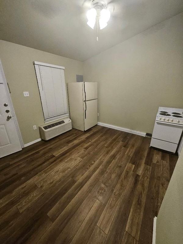 700 Buster Chatham Rd #16 - Photo 3 of 5