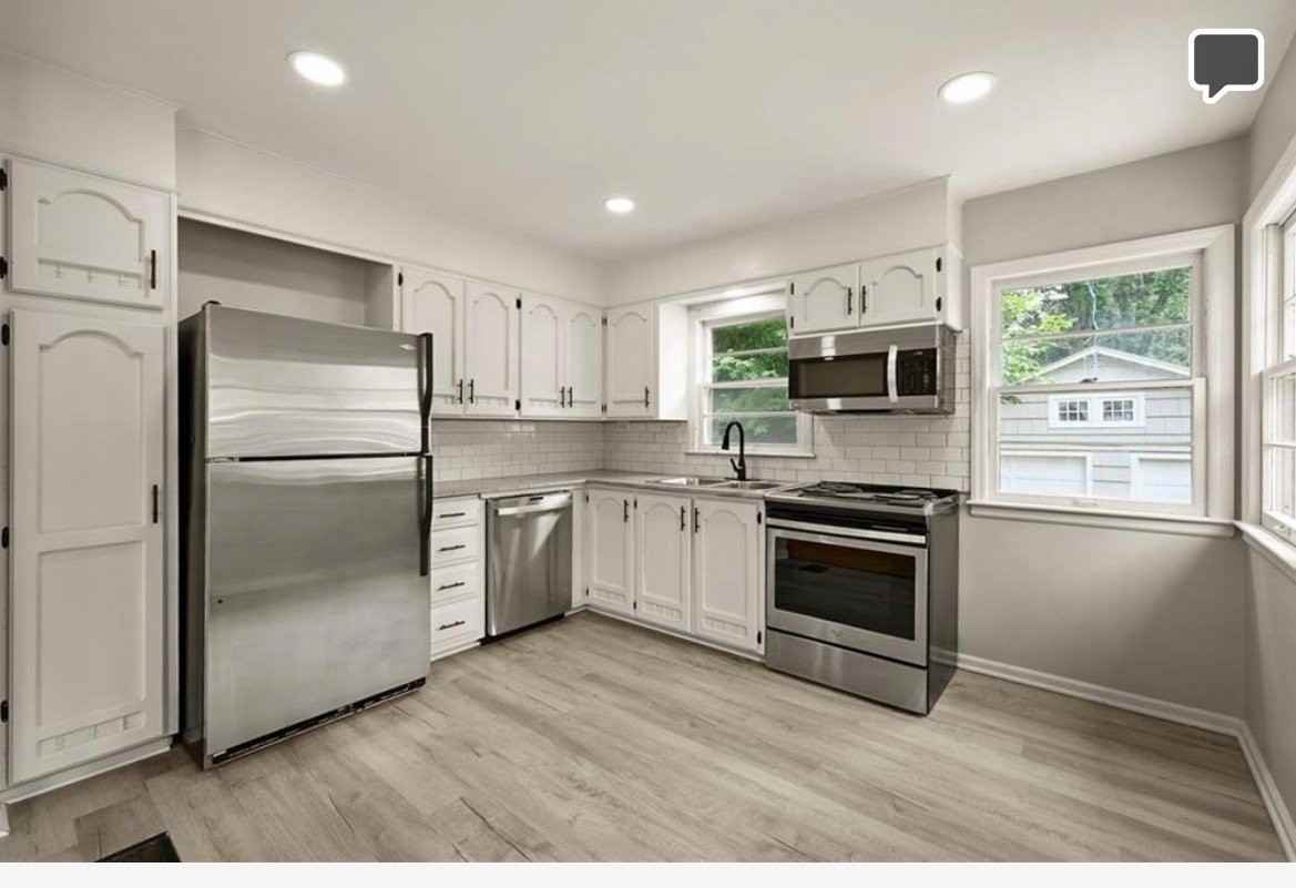 3605 S Norwood Ave - Photo 3 of 14