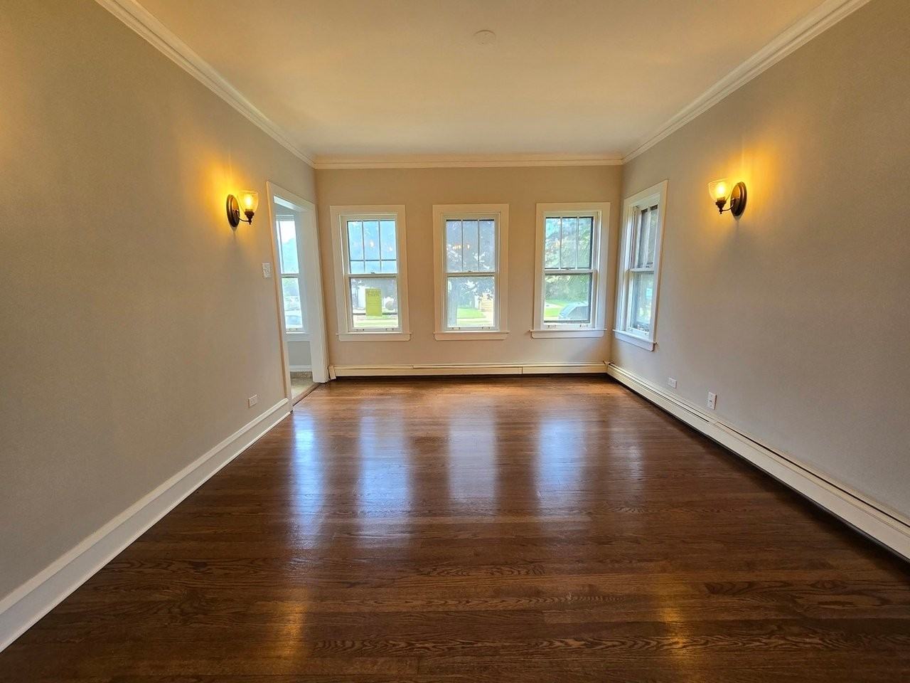 232 S 20th Ave - Photo 3 of 11