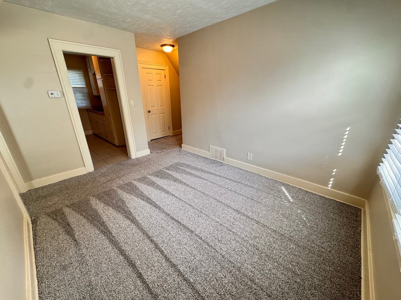 2735 Alpha St #2 - Photo 6 of 13