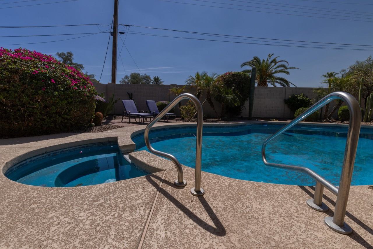 6821 E Palm Ln - Photo 7 of 35