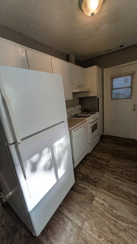 1534 Spender Dr - Photo 3 of 13