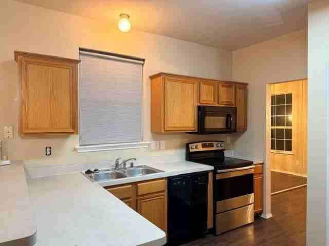 1225 Rio Bravo Dr - Photo 2 of 8