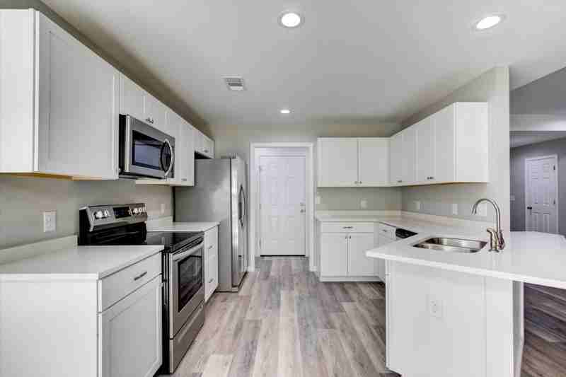 205 Elysian Hills Dr - Photo 7 of 24