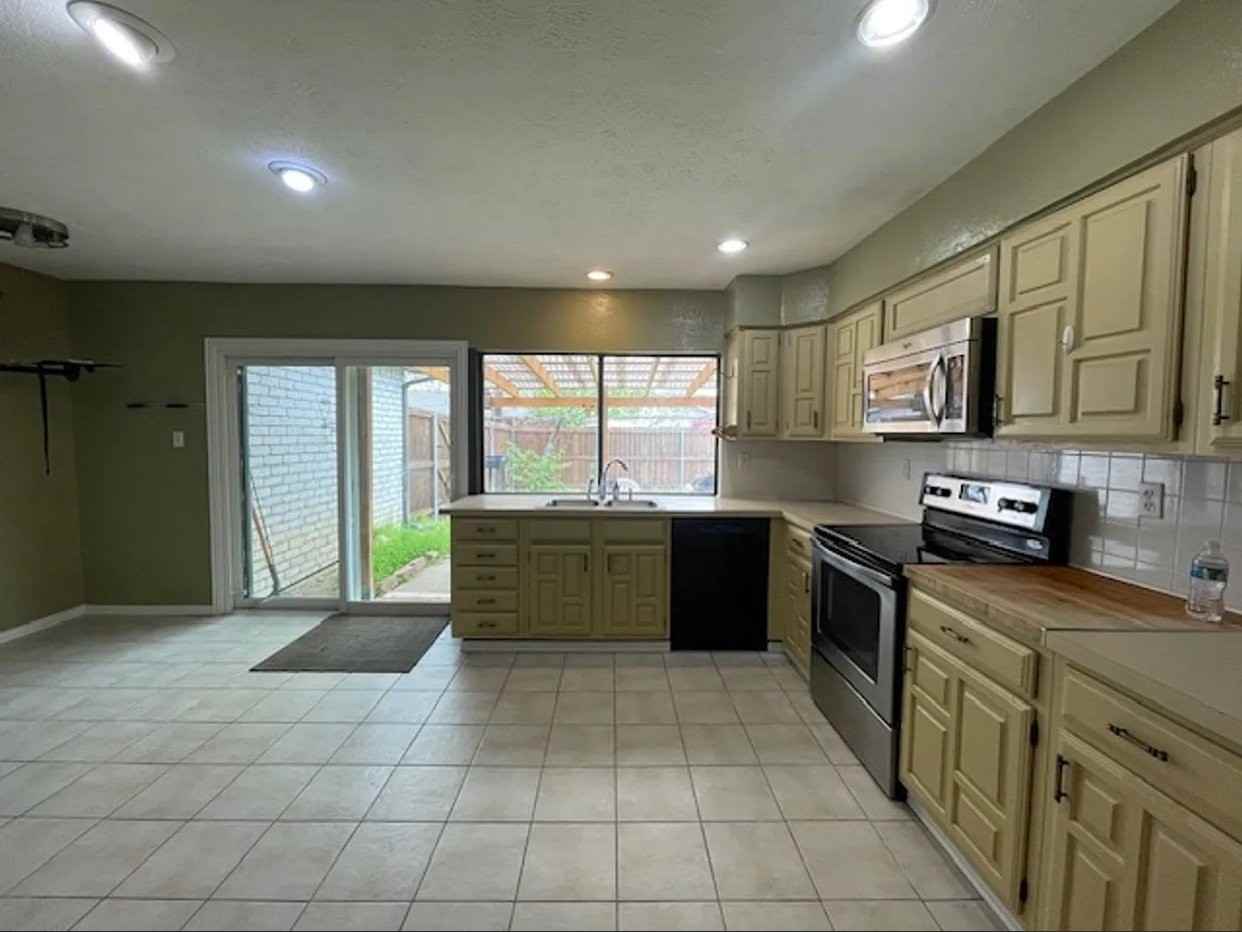 3404 Livingston Ln #1 - Photo 6 of 11