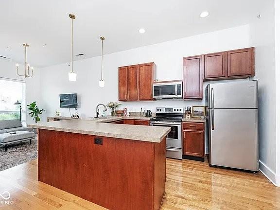 233 E Saint Joseph St #77 - Photo 3 of 19