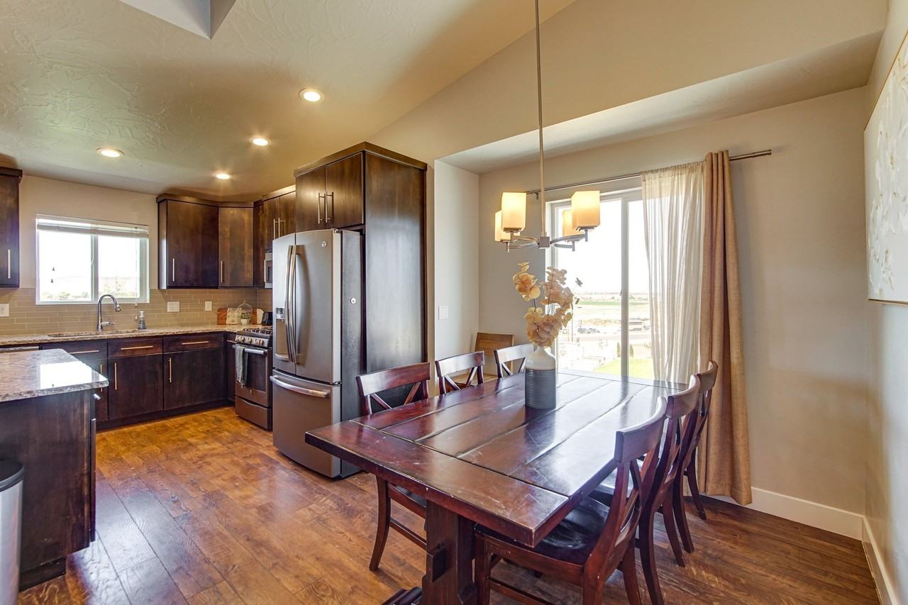 48 S Cimarron Cir - Photo 2 of 18