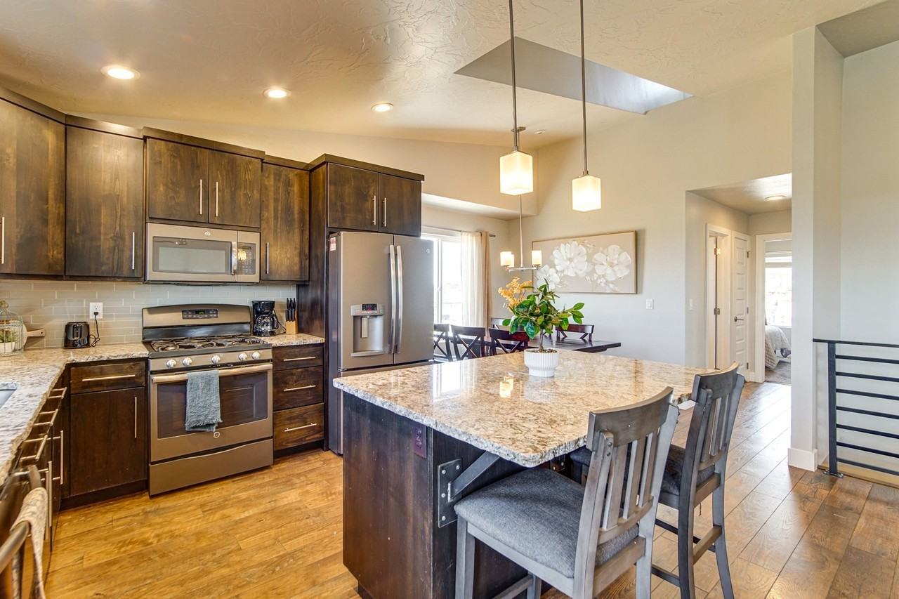 48 S Cimarron Cir - Photo 4 of 18
