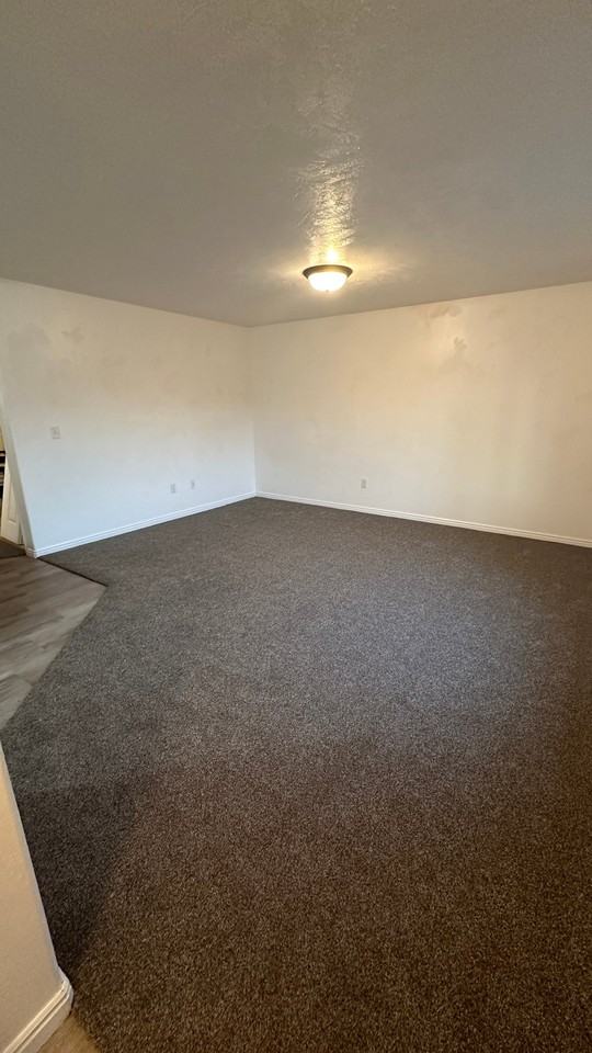 167 Stockham Blvd - Photo 2 of 12