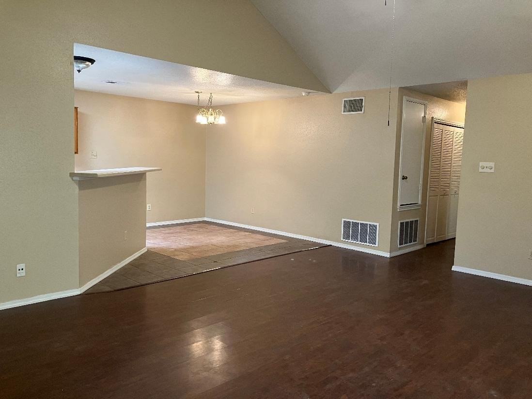 11323 Jarbo Pass Dr - Photo 4 of 20