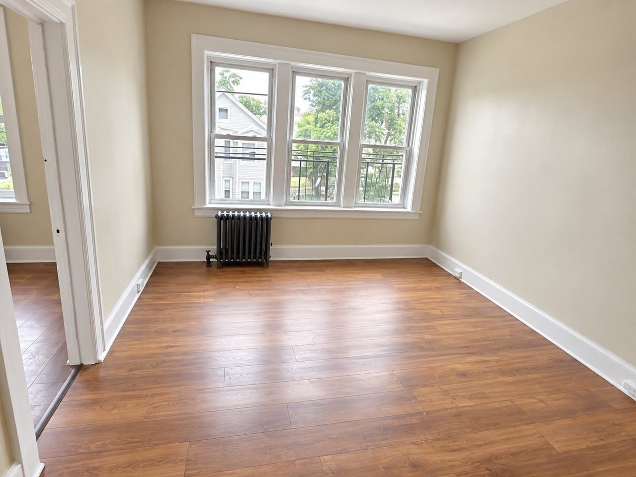 490 E 23rd St #3 - Photo 4 of 6