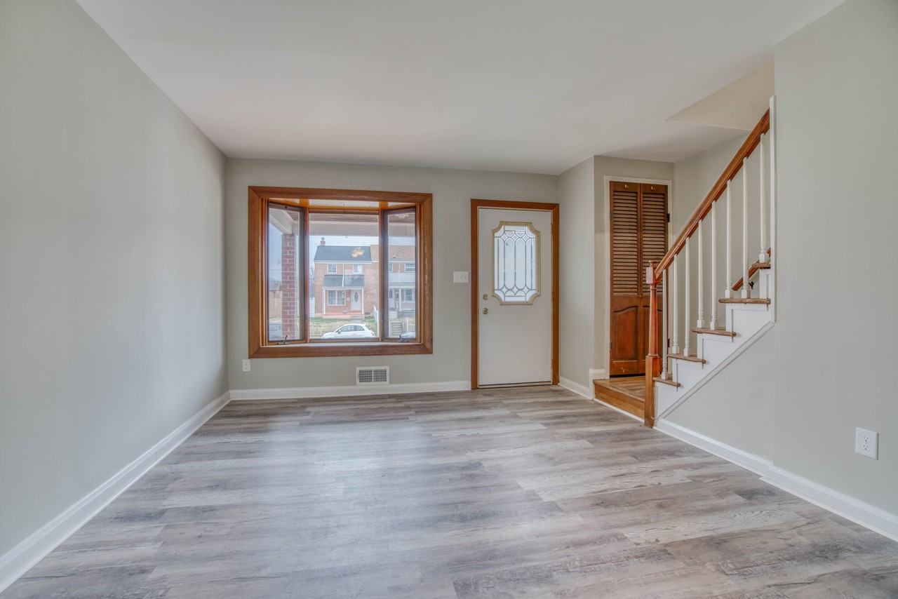 7814 Charlesmont Rd - Photo 2 of 14