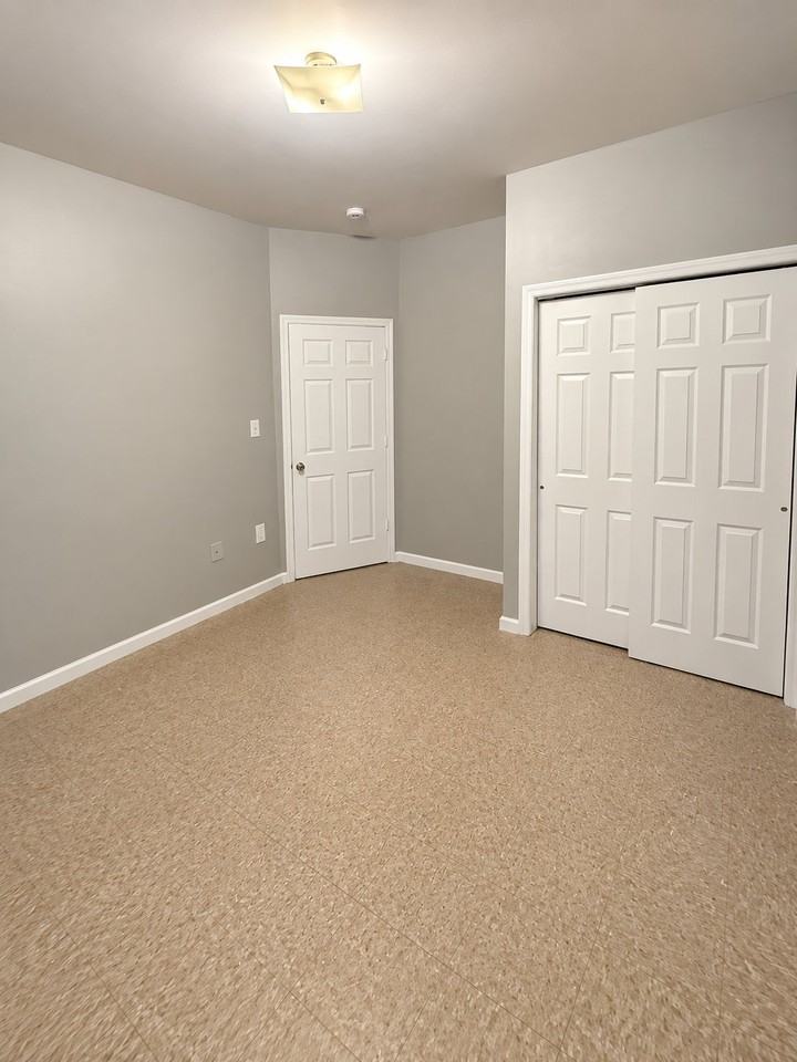 106 Martin St #2R - Photo 3 of 8