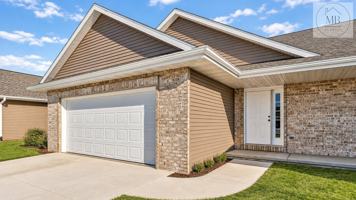 featured image of 837 Killarny Trl