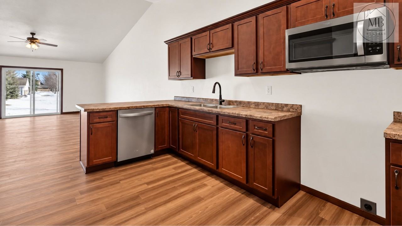 837 Killarny Trl - Photo 4 of 19