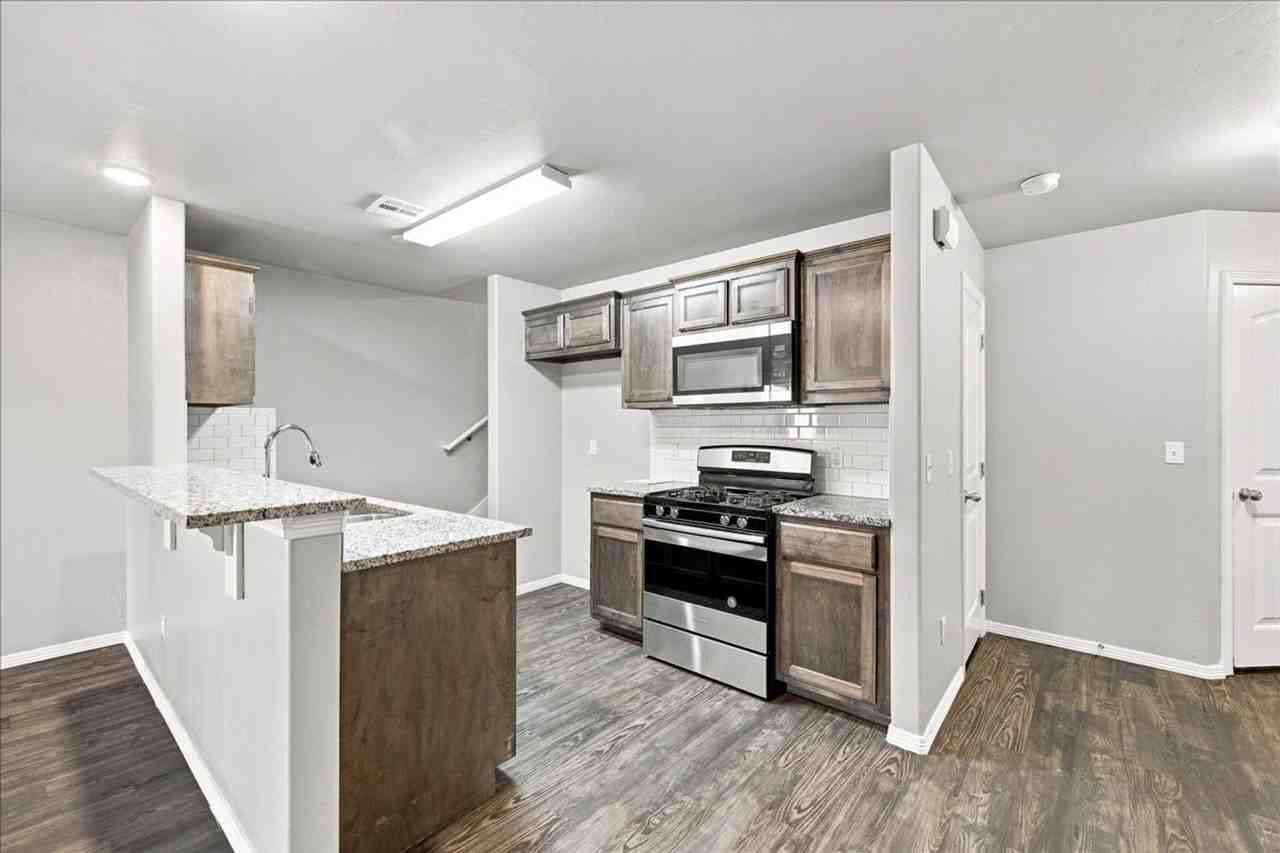 2024 Buena Vida Ln - Photo 5 of 20