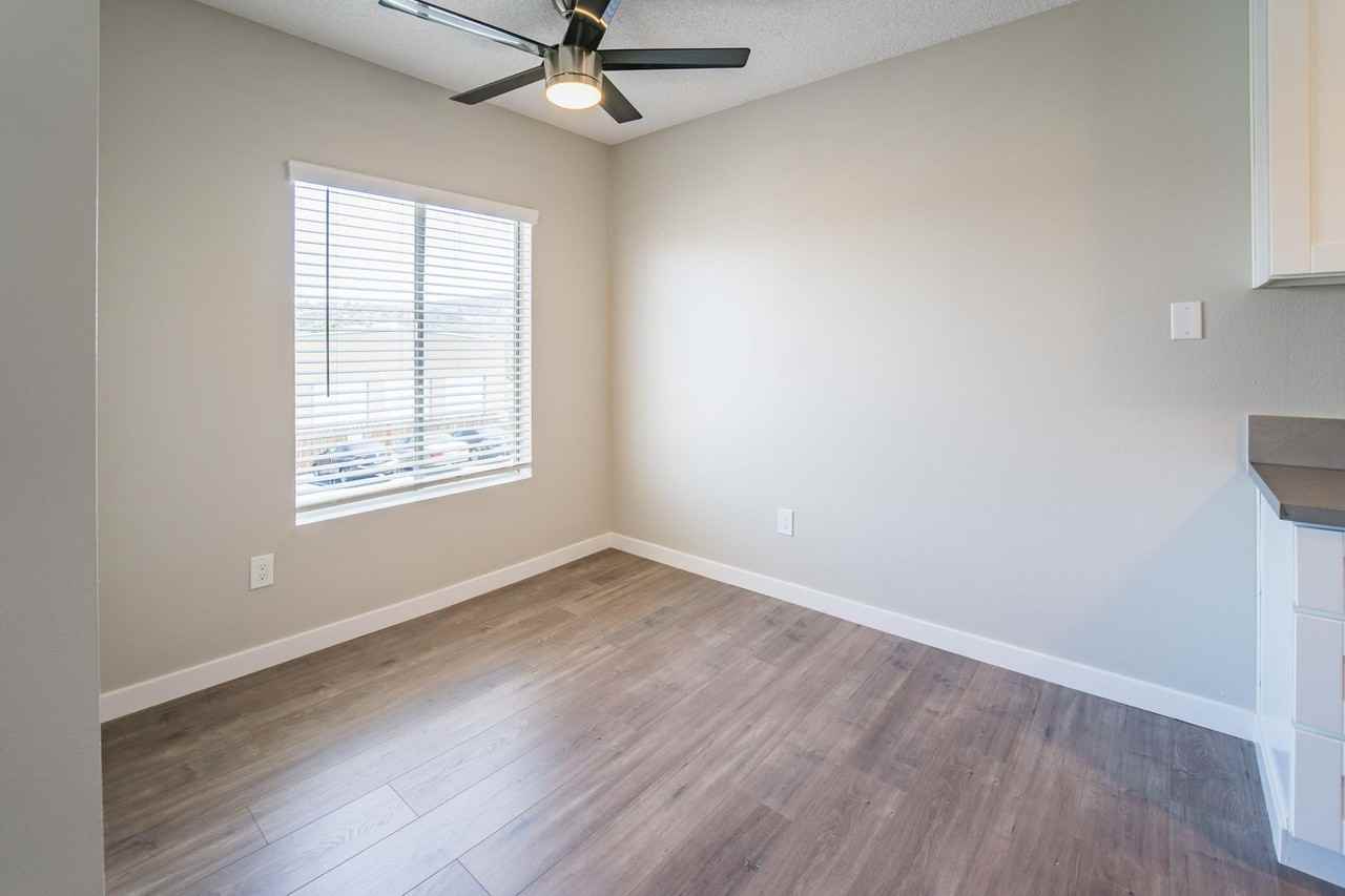 Vista de Helix Apartments - Photo 4 of 40