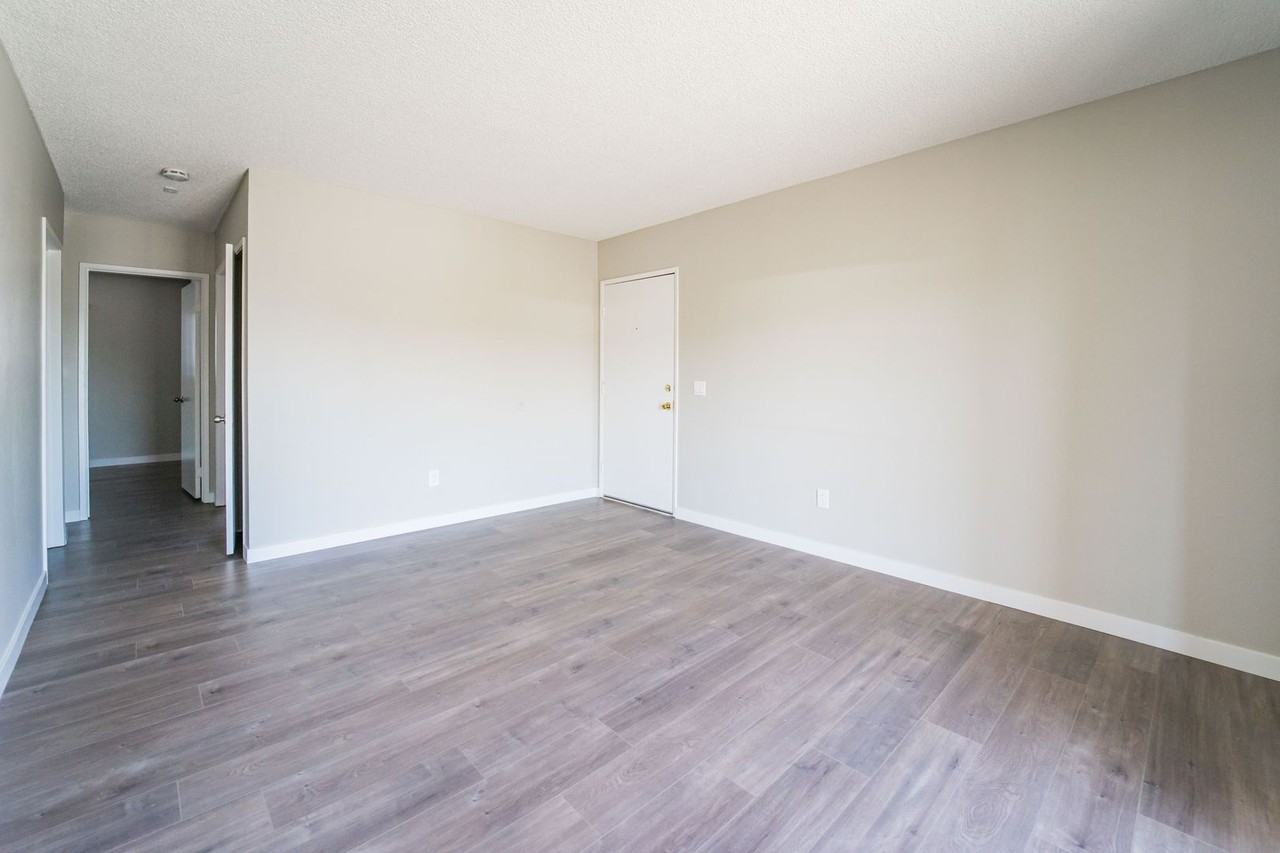 Vista de Helix Apartments - Photo 5 of 40